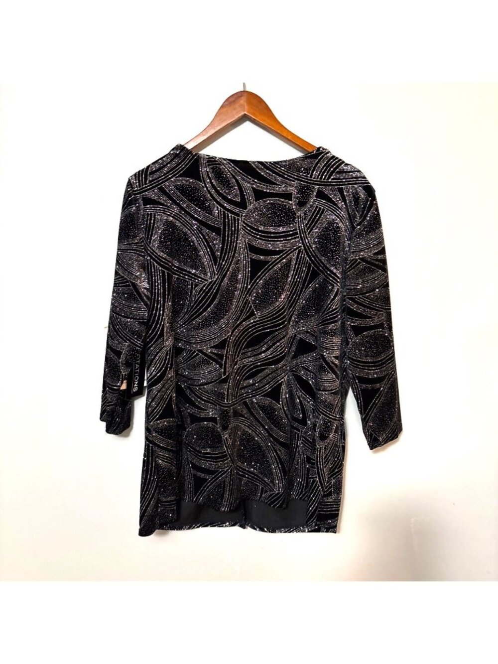 NET Notations XL Black Velvet 3/4 sleeve empress top with built in tank silver - Picture 6 of 8